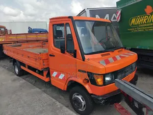 Mercedes-Benz 2004 Orange