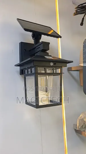 Suntrick Solar Fence Light