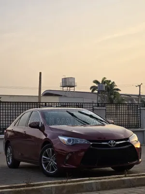 Toyota Camry 2016 Maroon