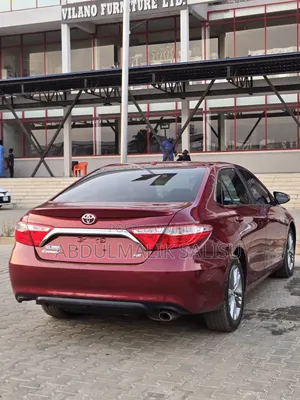 Toyota Camry 2016 Maroon
