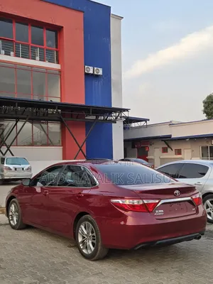 Toyota Camry 2016 Maroon