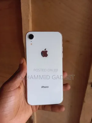Apple iPhone XR 64 GB White