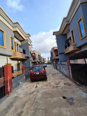 4bdrm Duplex in Magodo for sale