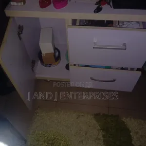 Used Cabinet