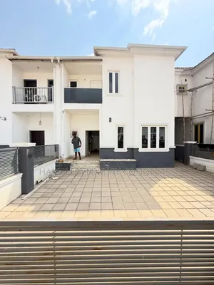 4bdrm Townhouse / Terrace in Idu for rent