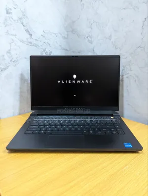 Laptop Dell Alienware M15 R6 8GB Intel Core I5 SSD 512GB