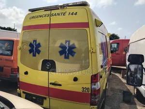 Mercedes-Benz Sprinter 2014 Yellow