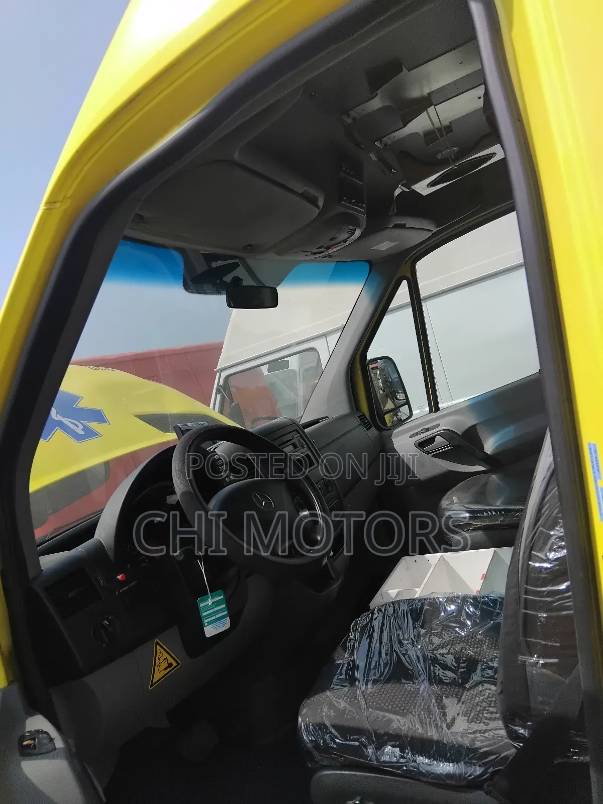Mercedes-Benz Sprinter 2014 Yellow