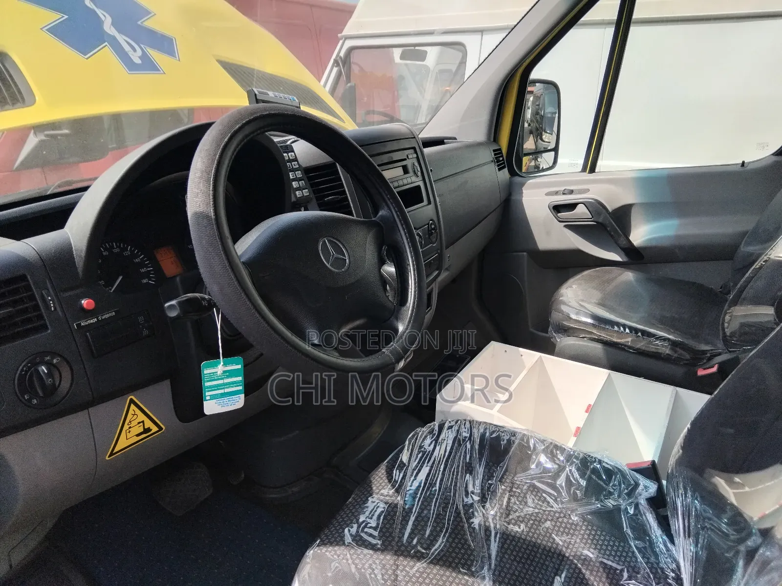 Mercedes-Benz Sprinter 2014 Yellow