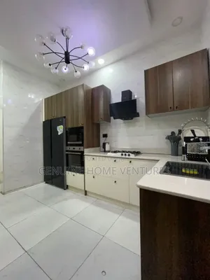 3bdrm Apartment in Lekki Phase 1 for rent