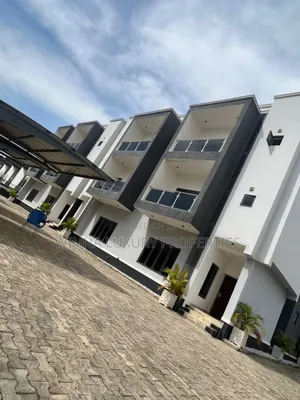 4bdrm Townhouse/Terrace in Jahi for sale