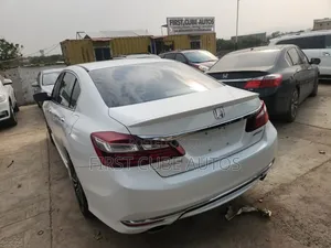 Honda Accord Sport 4dr Sedan FWD (2.4L 4cyl 2A) 2016 White