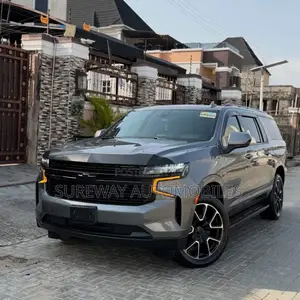 Chevrolet Suburban 2022 Gray