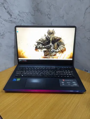 Laptop MSI Raider GE76 12UGS 16GB Intel Core I7 SSD 1T