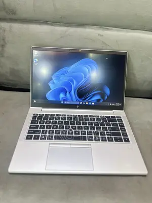 Laptop HP EliteBook 845 G8 16GB AMD Ryzen 5 SSD 256GB