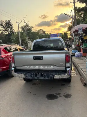 Toyota Tacoma Limited Double Cab 5' Bed V6 AT 2023