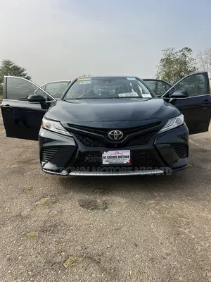 Toyota Camry XSE (2.5L 4cyl 8A) 2019 Blue