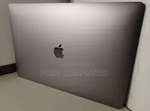 Laptop Apple MacBook Pro 2017 16GB Intel Core I7 SSD 1T