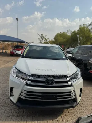Toyota Highlander XLE 2019 White