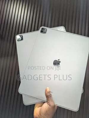 Apple iPad Pro (2022) 1 TB Silver