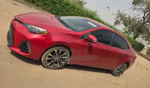 Toyota Corolla 2017 Red
