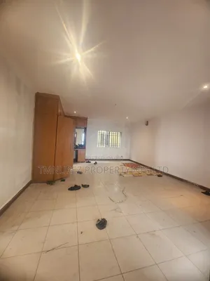 4bdrm Penthouse in Lekki Phase1 for rent