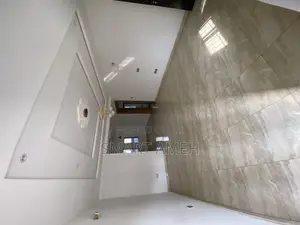 3bdrm Block of Flats in Non, Kubwa for sale