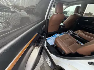 Toyota Highlander Limited 2019 White