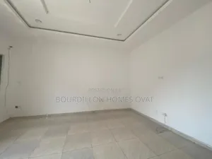5bdrm Duplex in Harris Drive Vgc for rent