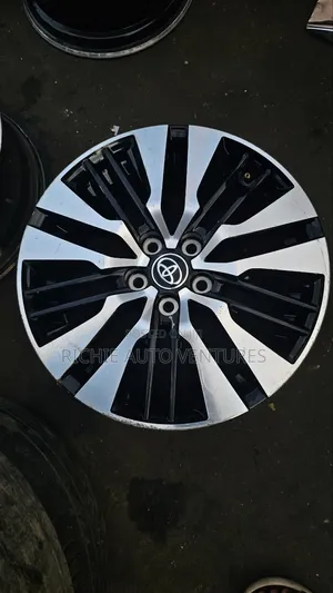 Original Oem Toyota Rim 18inch.