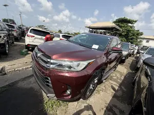 Toyota Highlander Limited Platinum 4x4 V6 (3.5L 6cyl 8A) 2018 Burgundy