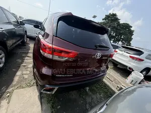 Toyota Highlander Limited Platinum 4x4 V6 (3.5L 6cyl 8A) 2018 Burgundy