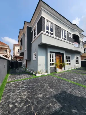 5bdrm Duplex in Idado Estate for sale