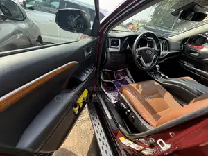 Toyota Highlander Limited Platinum 4x4 V6 (3.5L 6cyl 8A) 2018 Burgundy