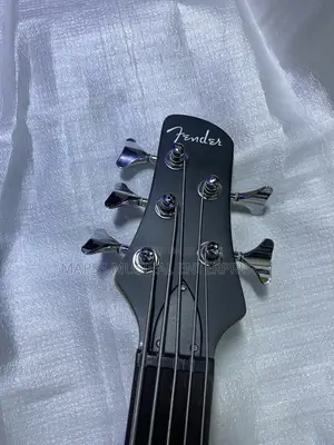 Fender Five Strings Passive Bass Guitar