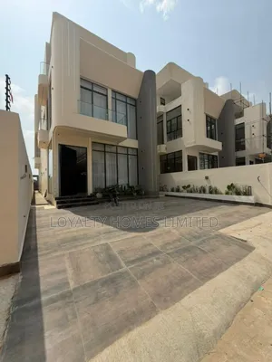 5bdrm Duplex in Lekki Phase 1 for sale