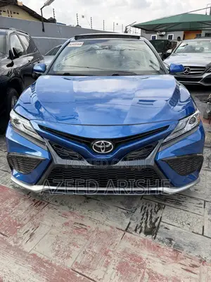 Toyota Camry XSE V6 FWD (3.5L 6cyl 8AM) 2018 Blue