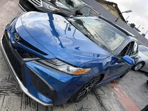 Toyota Camry XSE V6 FWD (3.5L 6cyl 8AM) 2018 Blue