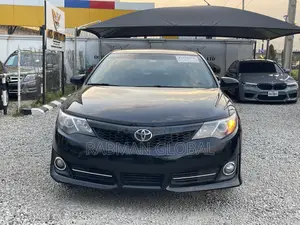 Toyota Camry SE 4dr Sedan (2.5L 4cyl 6A) 2013 Black