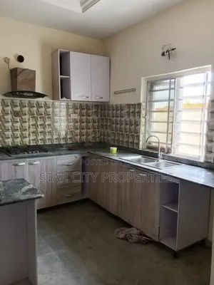 3bdrm Townhouse / Terrace in Ogudu Gra for rent