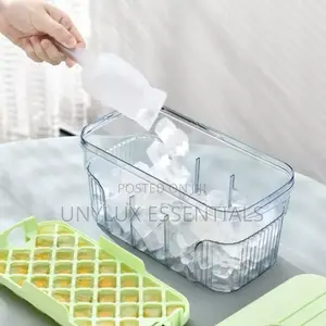 Ice Maker
Bucket With Shovel