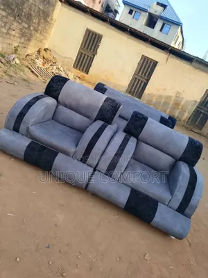 Top Quality 7 Seaters Fabric Sofa Set (3,2,1,1) Seaters