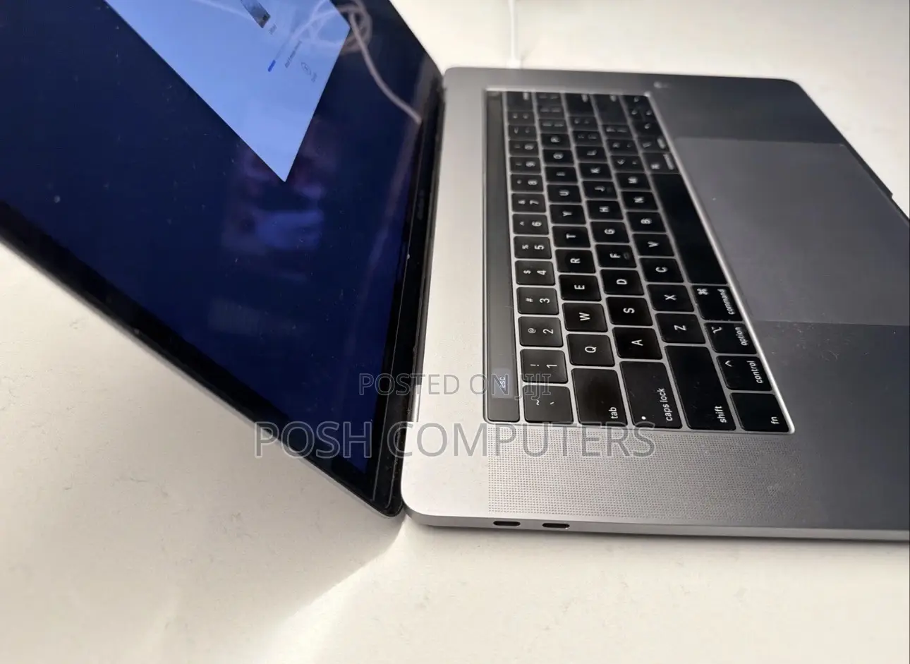 Laptop Apple MacBook Pro 2018 16GB Intel Core i7 SSD 512GB
