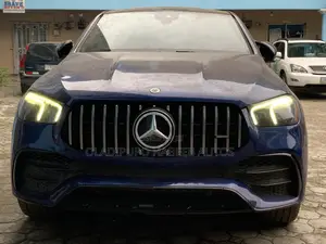 Mercedes-Benz GLE-Class 2022 Blue