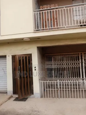 Two Wings Duplex of Five Bedrooms Each Suitable for a Corporate Office