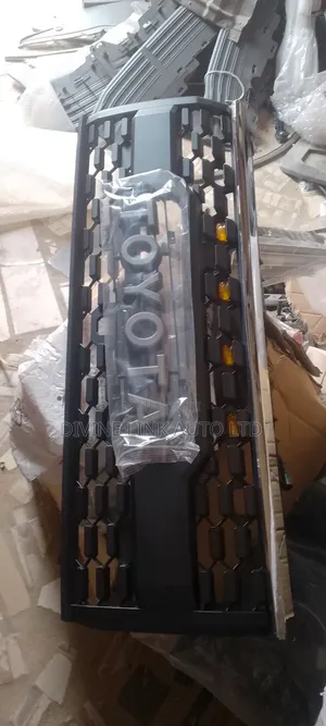 Front Grille for Toyota Prado With Light