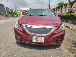 Hyundai Sonata Limited Sedan FWD (2.4L 4cyl 6A) 2012 Red