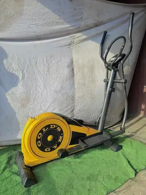 Gold Gym Eliptical Trainer