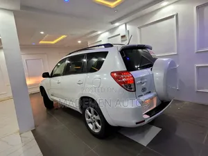 Toyota RAV4 3.5 Limited 4x4 2010 White