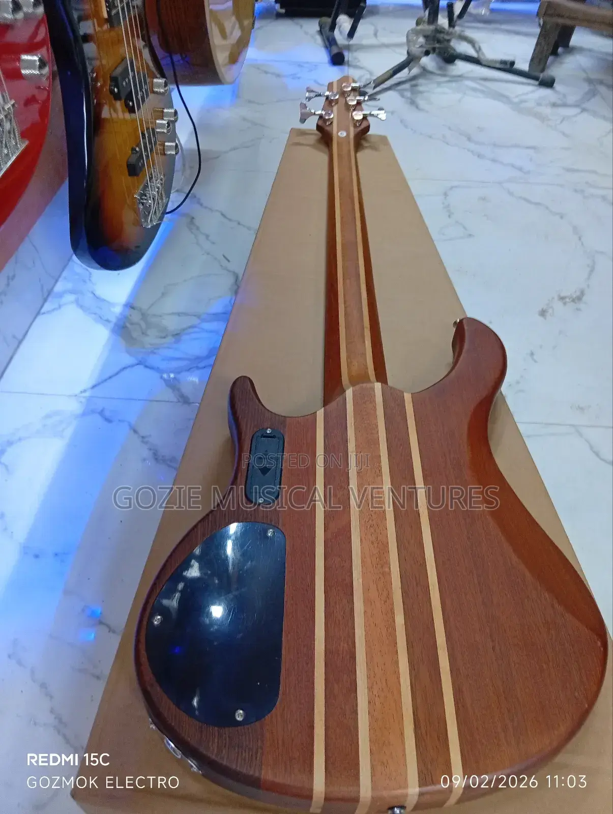 Smiger G-B50-T5 Five String Active Bass Guitar